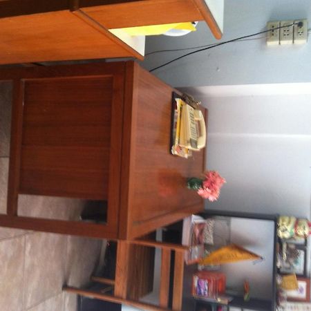 White Orchid Inn I Bangkok Bagian luar foto