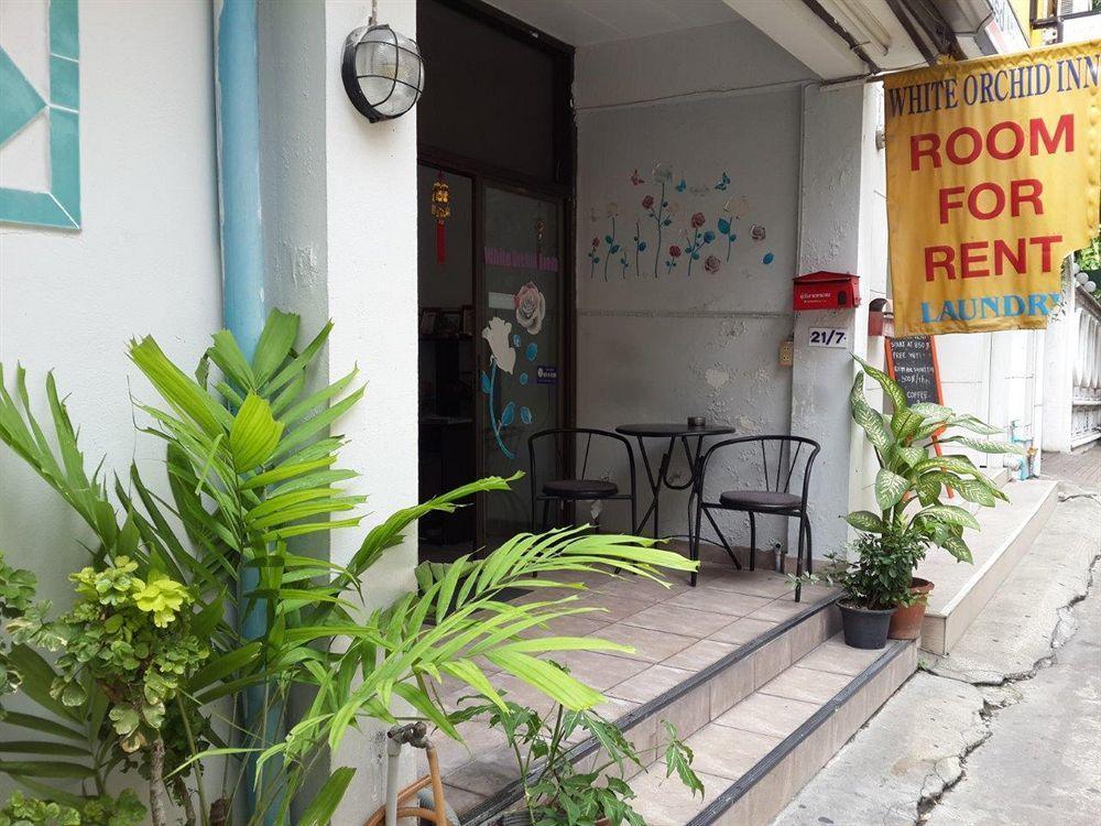 White Orchid Inn I Bangkok Bagian luar foto