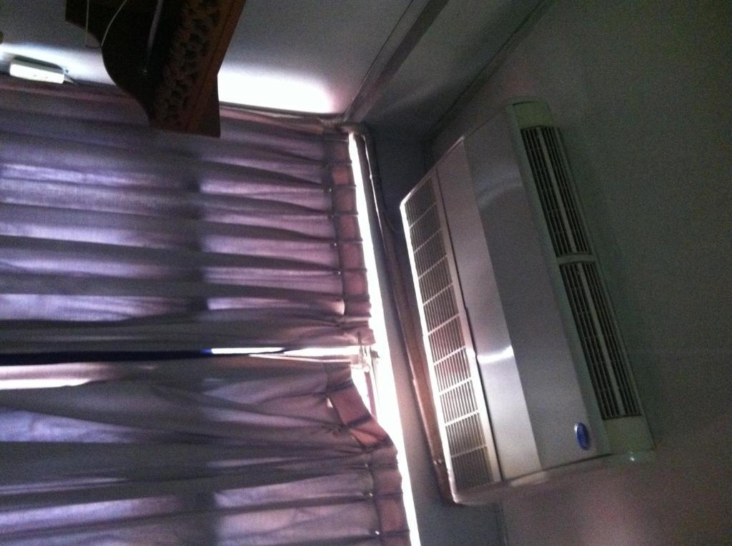 White Orchid Inn I Bangkok Bagian luar foto